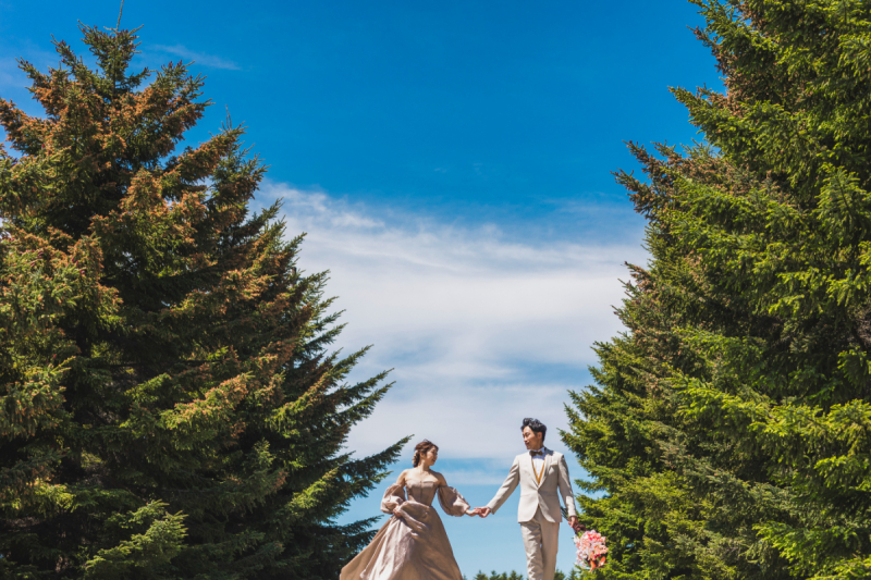 青い空と、おふたり