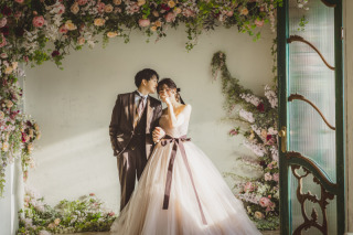 洋装2着でスタジオ撮影