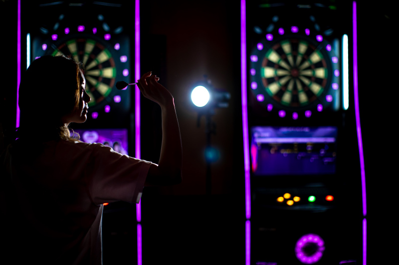 ダーツ姿もかっこいいです…