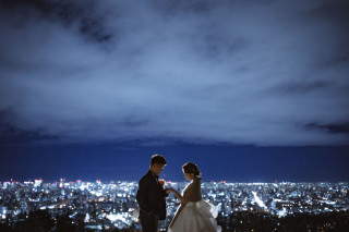 空気が澄んだ冬の夜景で