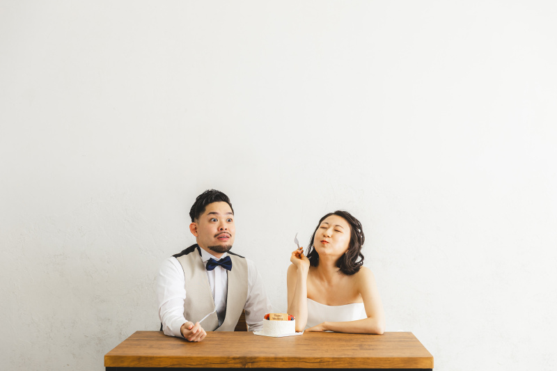 仲良くケーキをぱくりっ