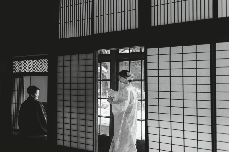 【スタジオ+ロケ2着】44,000円OFF▼4/24迄▼ 全データ300カットお渡し ※衣装グレードアップ料金なし