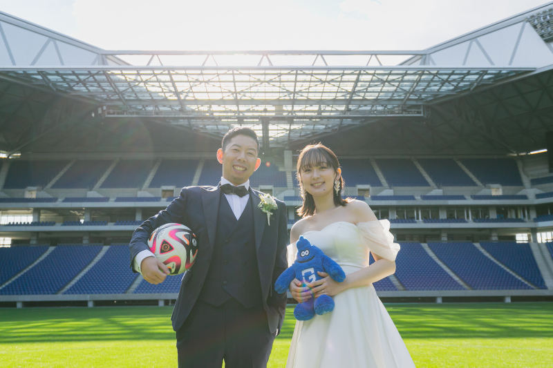 【パナソニックスタジアム/迎賓館】外部ロケもチャペル撮影も！フォトウェディング