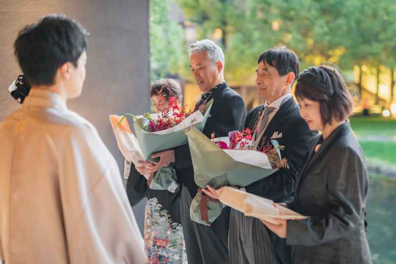 「育ててくれてありがとう」結婚式さながら ご家族とのフォトウェディング