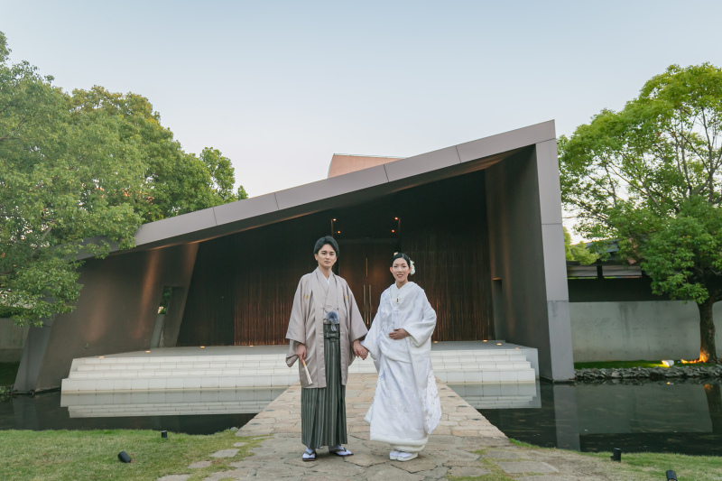 紋付袴と白無垢へお色直し