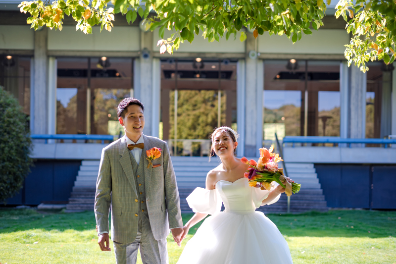 万博公園内にある「迎賓館」でフォトウェディング