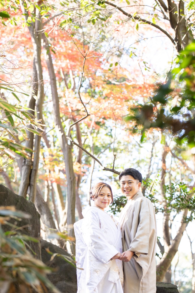 白無垢と紅葉の相性が素敵