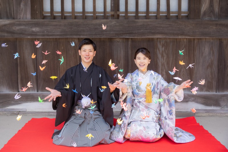 赤い絨毯(毛氈)を