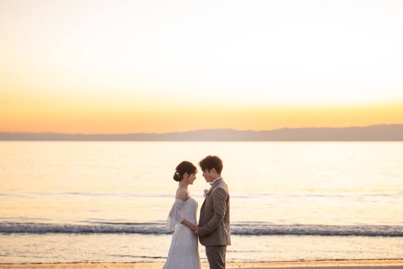 後半はウェディングドレスに着替えて