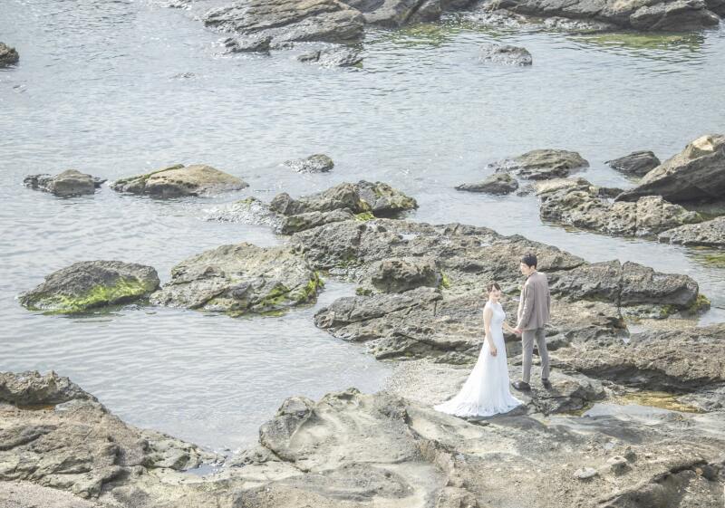 ジオパークのような大自然のフォトウェディング