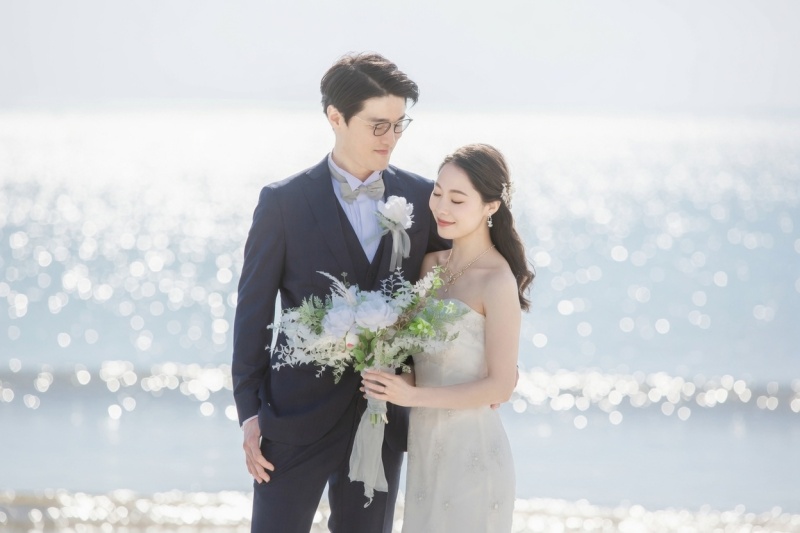 KANON wedding_海で撮影できる