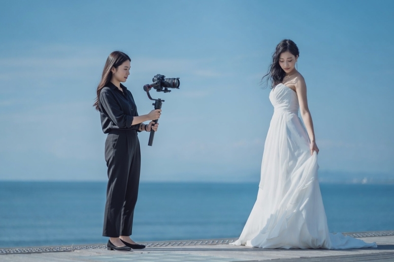 海ロケ＋オープニング映像 | Wドレス 1着プラン 【75カット＋動画撮影】