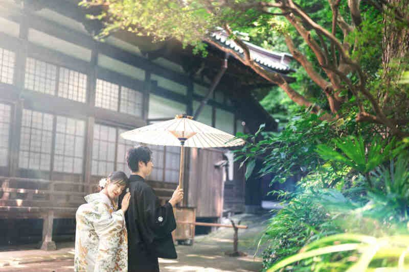 神社 & 海ロケ撮影 | 白無垢 or 打掛＋ドレス 2着プラン 【200カットデータ・レタッチ付】