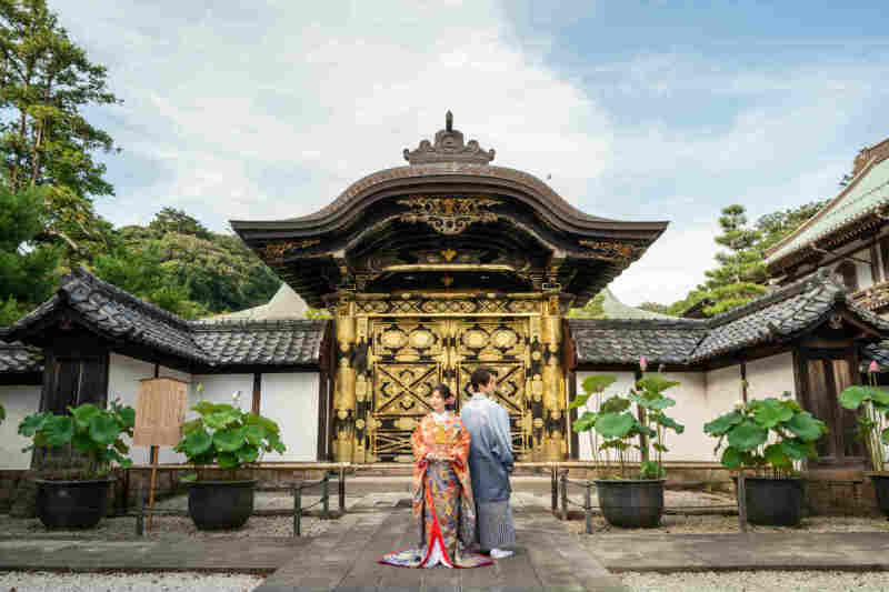 神社 & 海ロケ撮影 | 白無垢 or 打掛＋ドレス 2着プラン 【200カットデータ・レタッチ付】