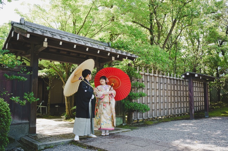 友泉亭公園入口にて