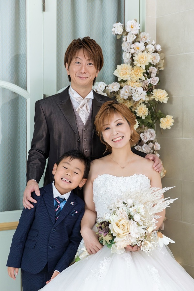 パパ、ママに負けない笑顔で