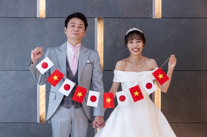 お二人で手をつないで