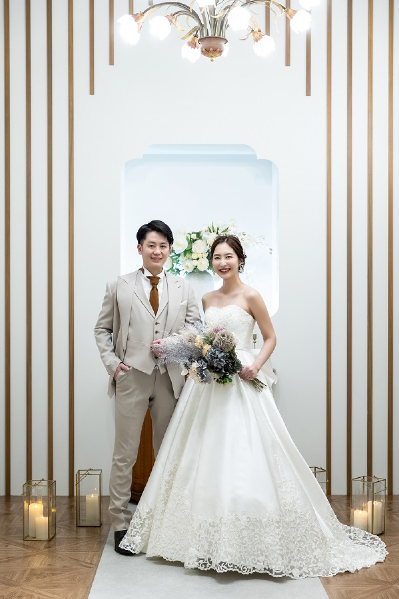 チャペルで全身ショット！