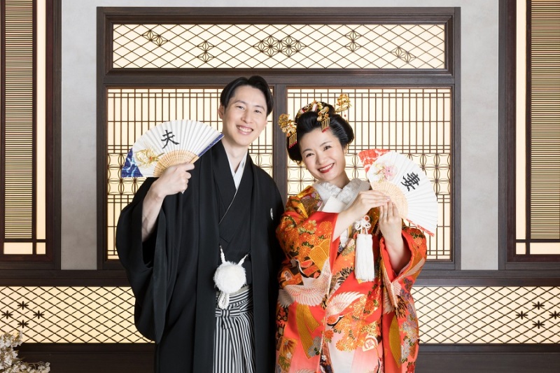 夫婦扇子を使って！