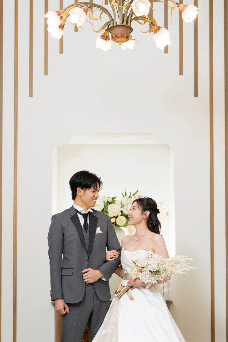 ウェディングドレス&times;タキシード