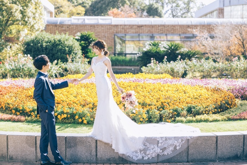 【衣裳アップ料金、施設使用料、交通費無料！】福岡市植物園洋装ロケーション撮影プラン - ドレス1着＆100カット付き