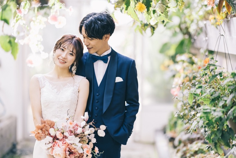 【衣裳アップ料金、施設使用料、交通費無料！】福岡市植物園洋装ロケーション撮影プラン - ドレス1着＆100カット付き