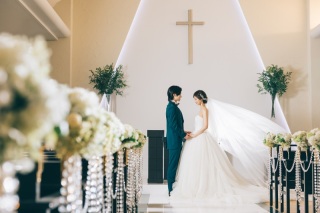 【1月末までの撮影のお客様限定!】残り2組!チャペルロケーション撮影プラン - ドレス1着&全カットデータ付(100カット)