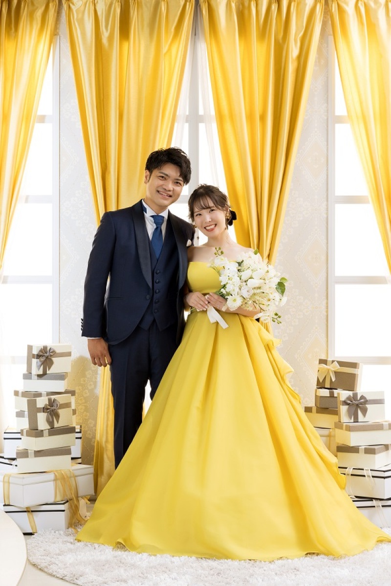 ウェディングドレスからカラードレスへお色直し…♡