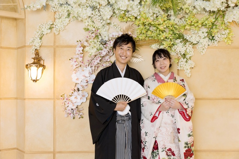 扇子を広げてにっこり☺︎