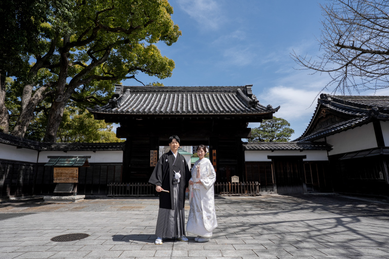 黒門前でかっちりと