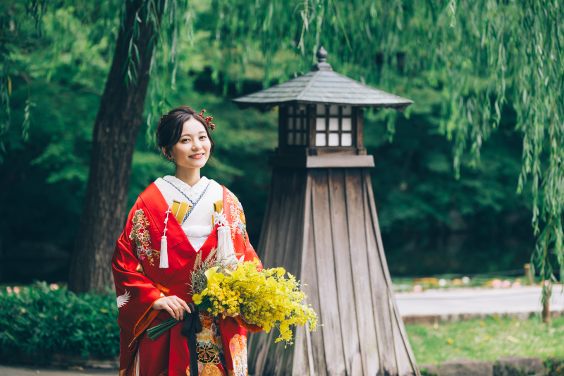 黄色のブーケを抱えて…