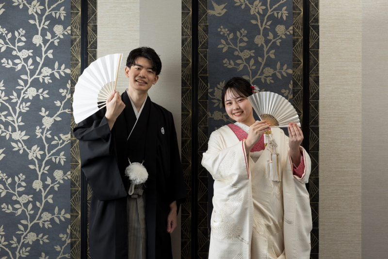 お扇子を使って