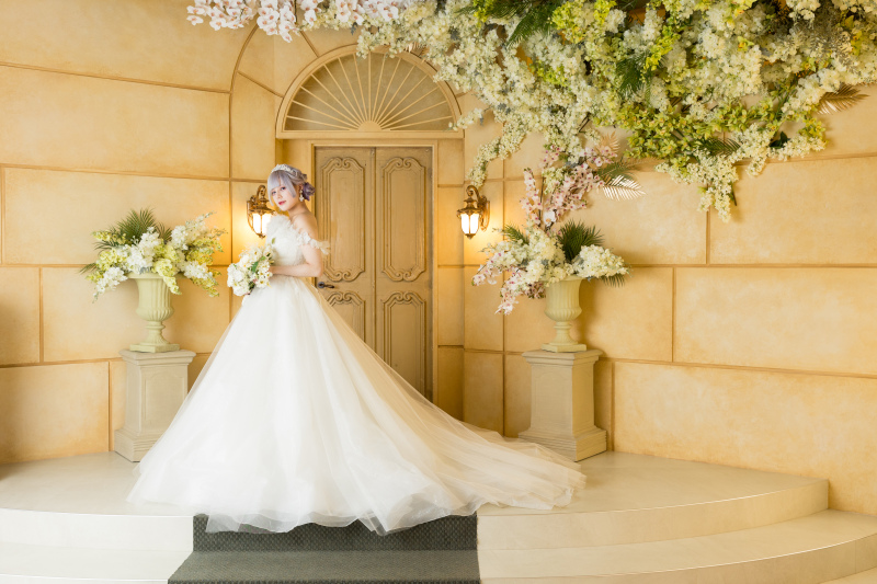 ボリュームたっぷりのドレスで