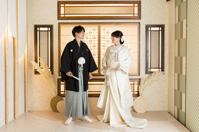 和装は白無垢と黒紋服で