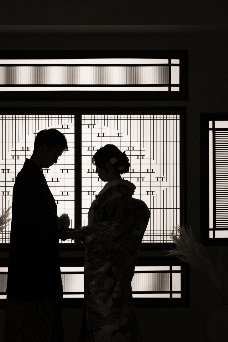 モノクロ × シルエット