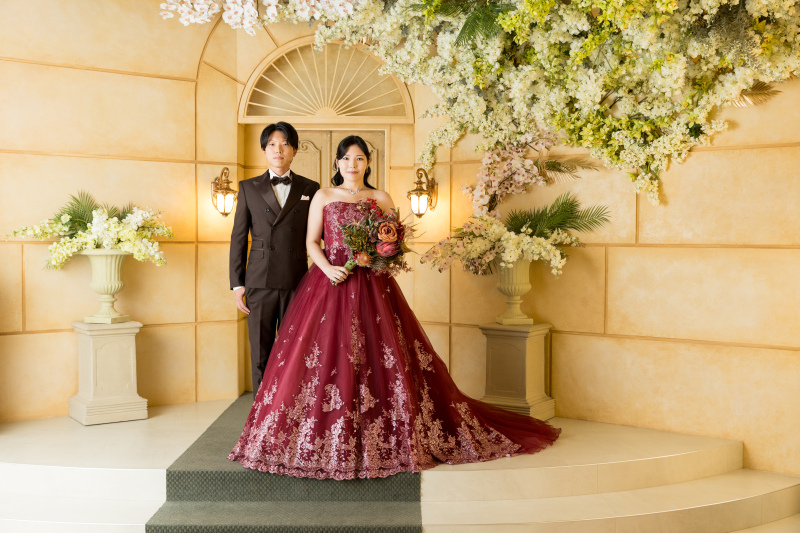 ボルドーカラーのドレス