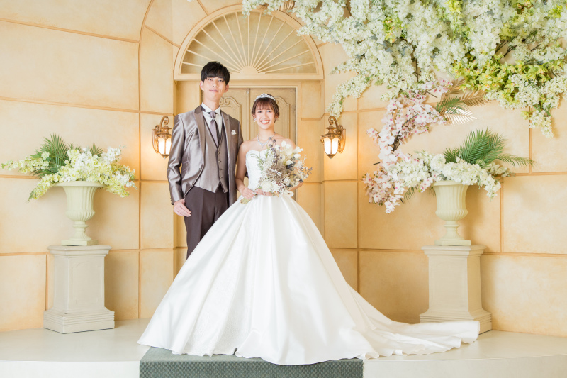 ウェディングドレスに変身