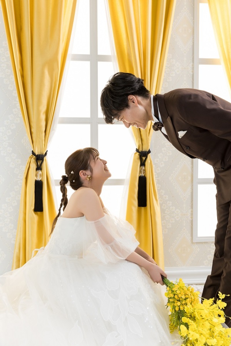 おふたりの自然な笑顔も