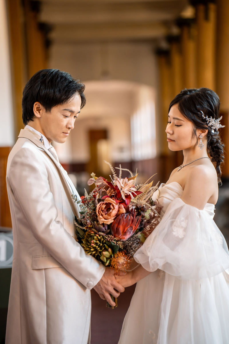 ブーケを持って