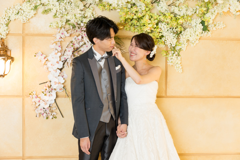 ご新郎様にイタズラ