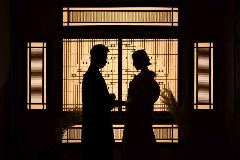 美しいシルエットも