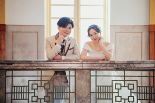 市政資料館にて洋装ロケーション撮影