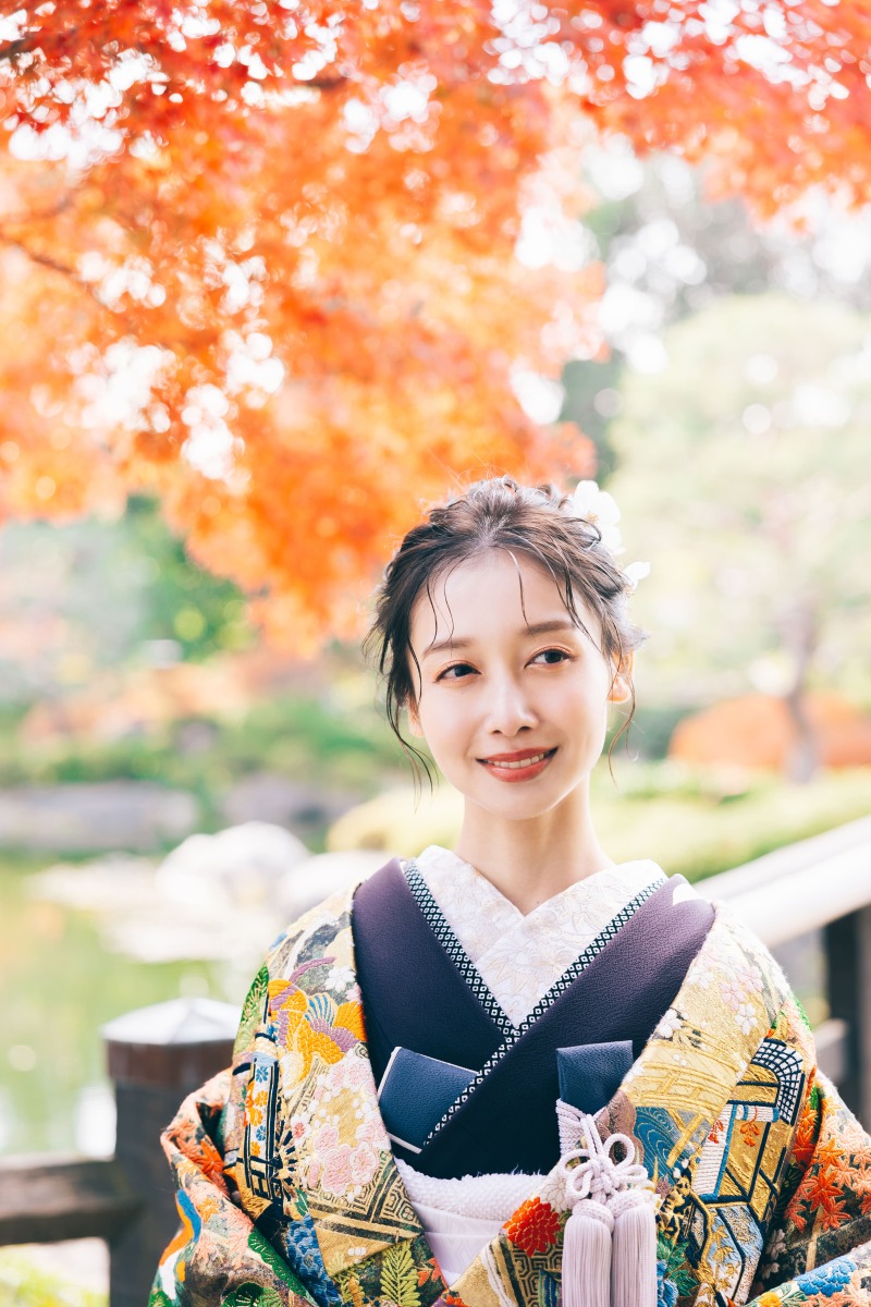 【白鳥庭園】7月31日までのご予約限定!和装×紅葉ロケーションフォト撮影|12Pアルバム付きプラン