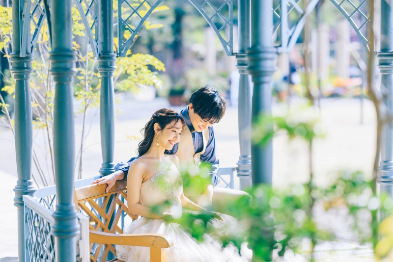 【通常価格358,000円(税抜)が期間限定で7万円OFF!】【衣裳差額なし】ロケーション&ロケーション撮影12Pアルバムプラン