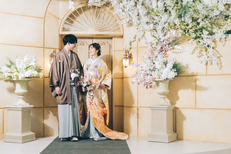 【通常価格228,800円(税込)が期間限定で7万円OFF!】【衣裳差額なし】和装洋装スタジオ撮影+12Pアルバム付きプラン