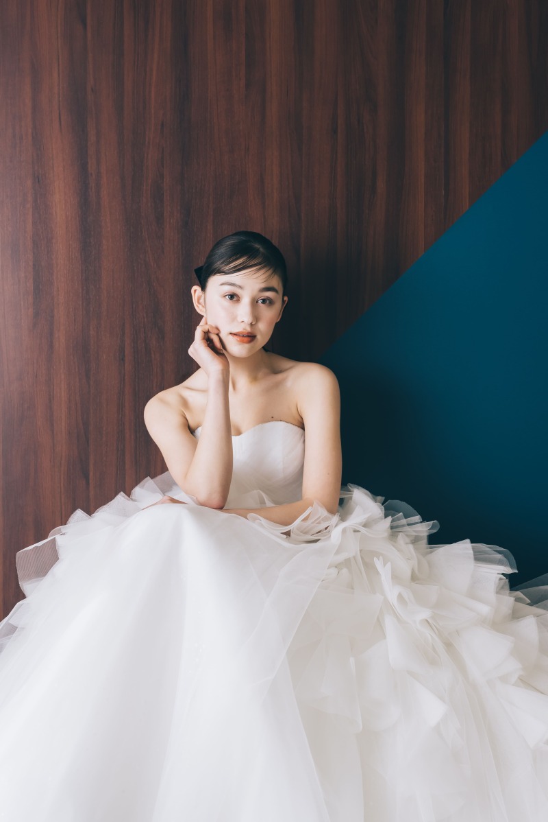 【通常価格168,000円(税抜)が期間限定で7万円OFF!】【衣裳差額なし】洋装ソロウェディング撮影アルバム12P付きプラン