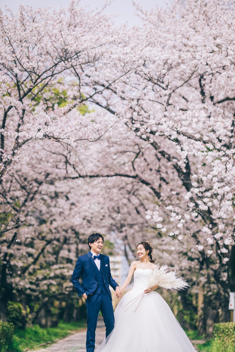 ★予約受付開始★【早い者勝ち！3月・4月組数限定★春プラン★】洋装桜ロケーション撮影！データ100カット付きプラン！