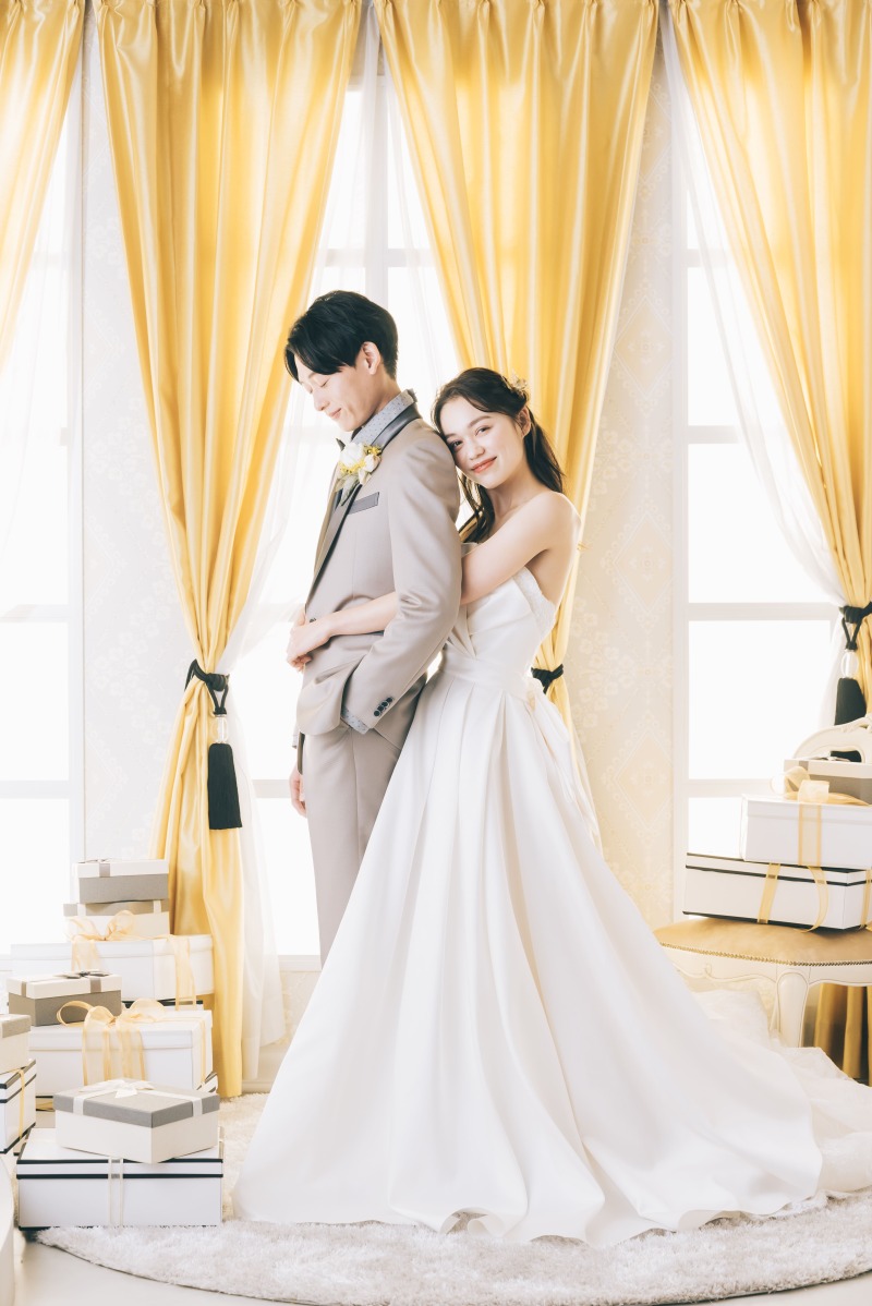 【通常価格338,800円(税込)が期間限定で7万円OFF】衣裳差額なしロケーション&スタジオ撮影 アルバム+データ200カット