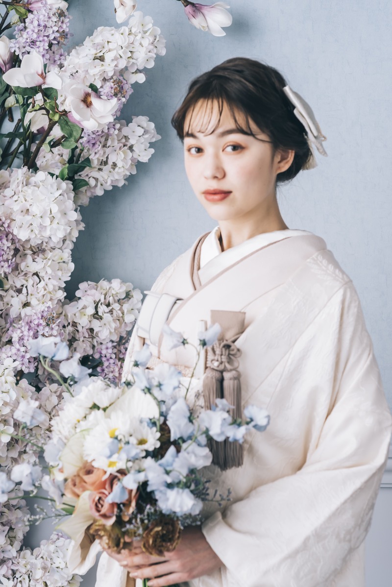 【通常価格261,800円(税込)が期間限定で7万円OFF!】【衣裳差額なし】和装洋装スタジオ撮影+18Pアルバム付きプラン