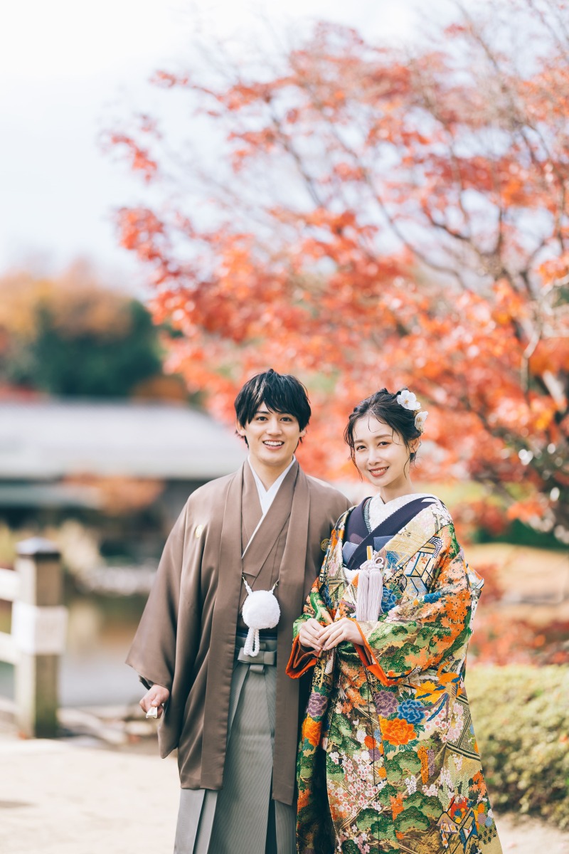 【白鳥庭園】7月31日までのご予約限定!和装×紅葉ロケーションフォト撮影|12Pアルバム付きプラン